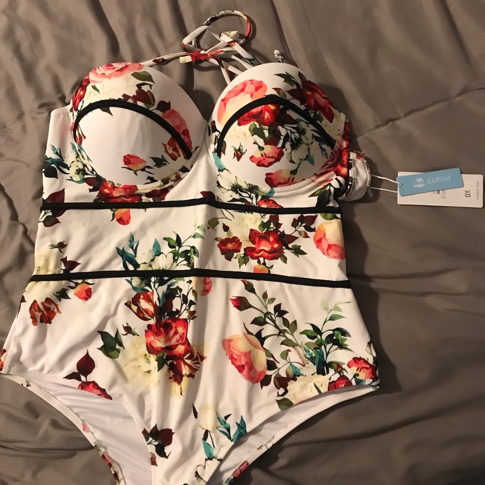 Cupshe plus size swim suit